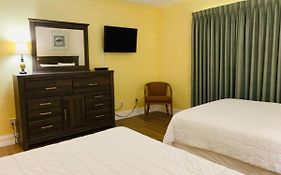*Delightful Beach Condo*Pool, Steps To The Sand*H33